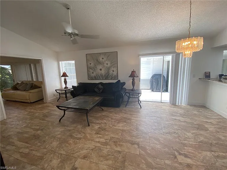 14805 Crooked Pond Ct — Photo 36
