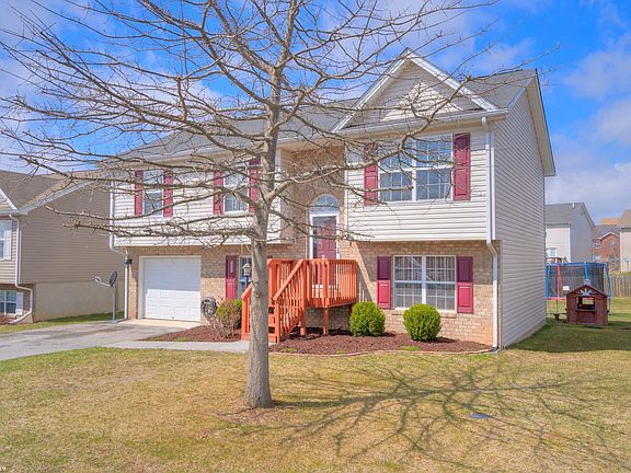 2nd image of 345 Sequoia Cir NW