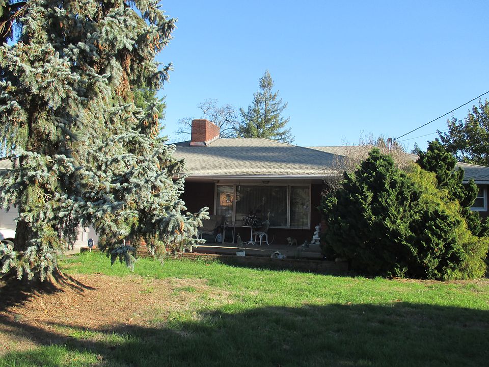 2nd image of 1312 NE 116th Ave