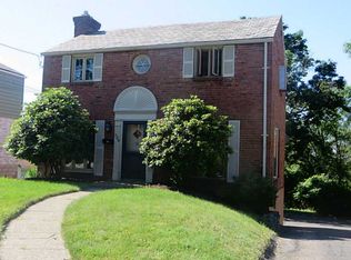 520 Crestline Dr, Pittsburgh, PA