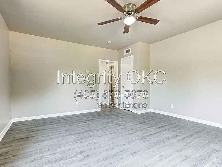 1919 NW 11th St #4D — Photo 16
