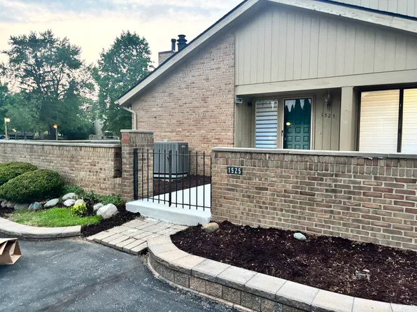 1525 S Hill Blvd, Bloomfield Hills, MI 48304