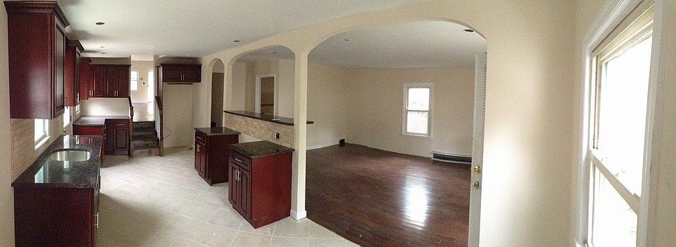 2nd image of 236 110th Ave