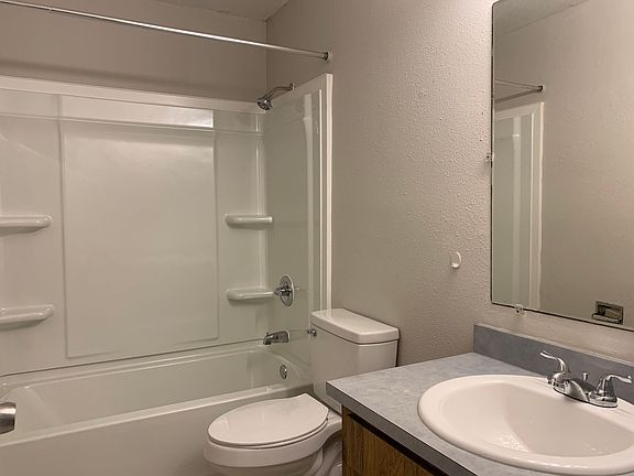 5th image of 1330 Payne St #1336