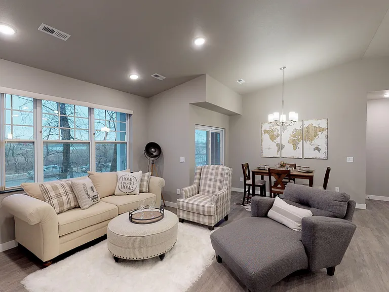 Maple Wood Townhomes — Photo 11