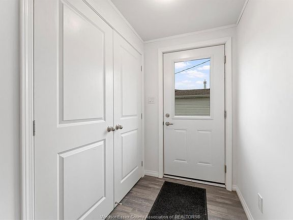5th image of 2 Linda Cres