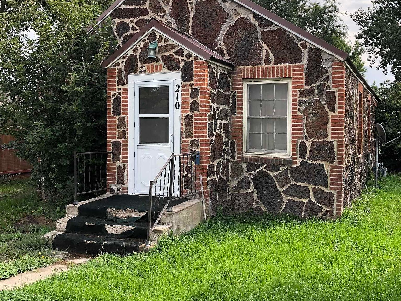 210 Michigan St, Gooding, ID 83330 Zillow