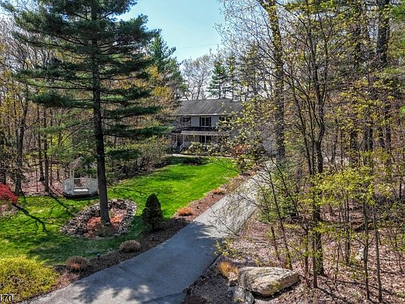 2nd image of 34 Split Rock Rd