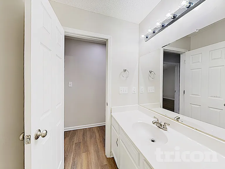 924 Pine Circle Dr — Photo 14
