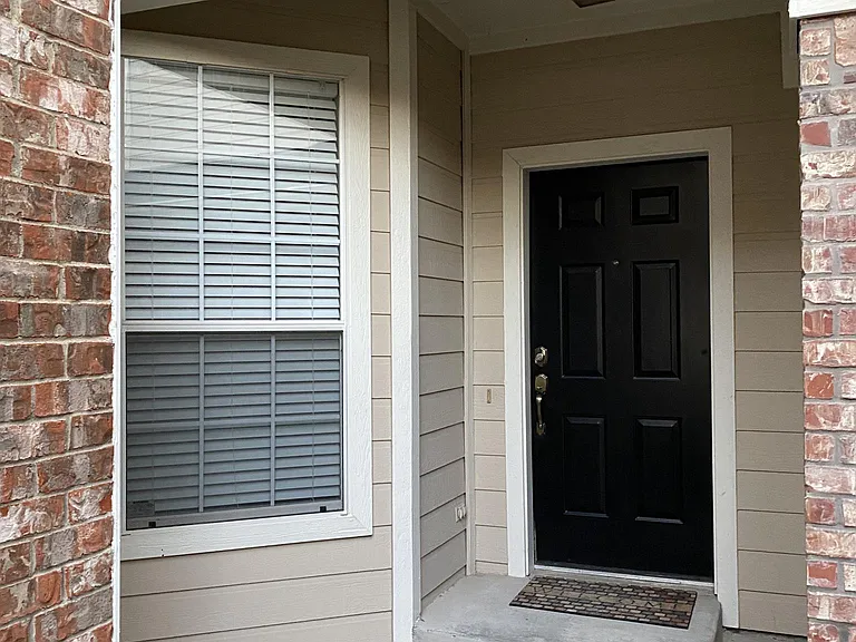 8608 Brunswick Dr — Photo 2