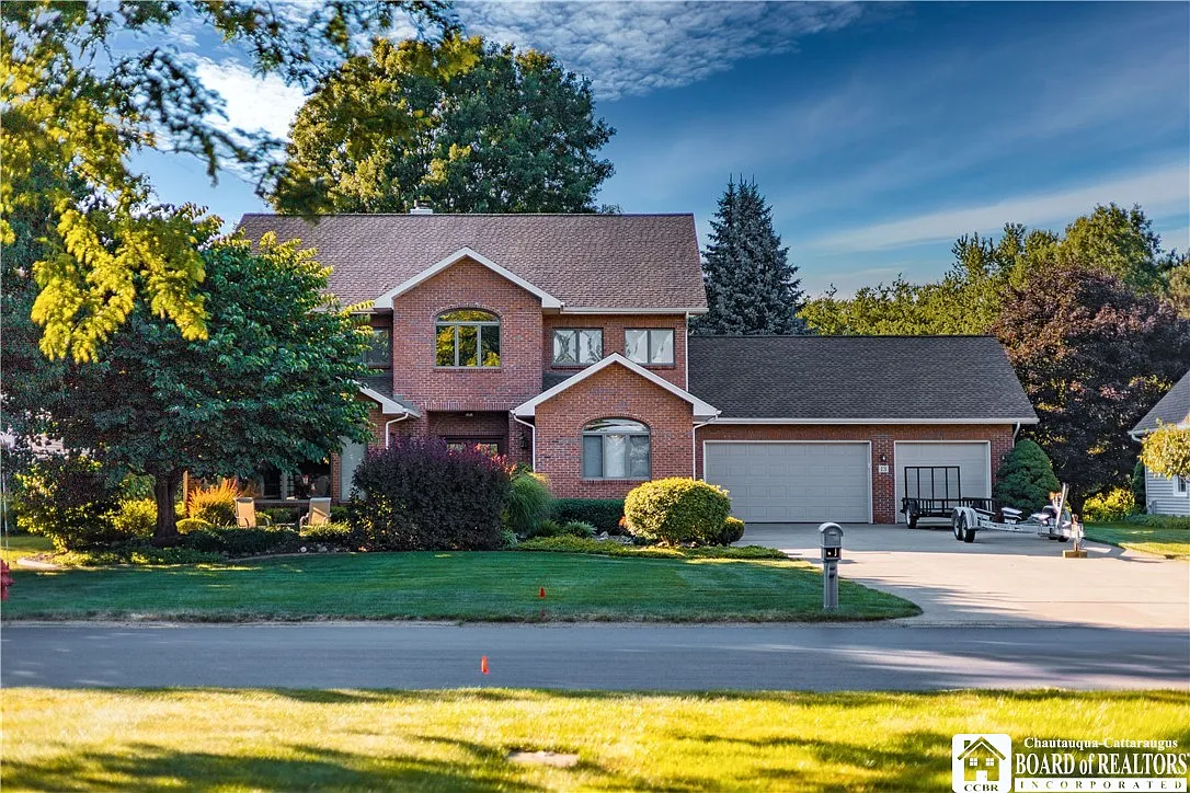 13 Bernett Dr photo 1