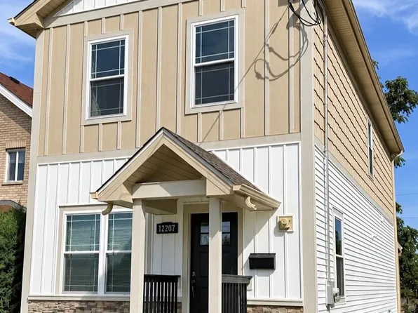 12207 S McDaniel St, Alsip, IL 60803
