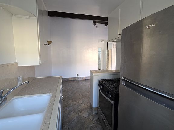 2nd image of 5620 Ash St APT 10