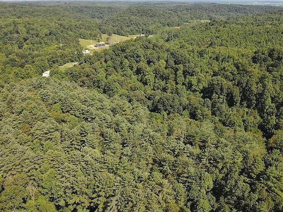 4th image of 165 Swift Creek Rd