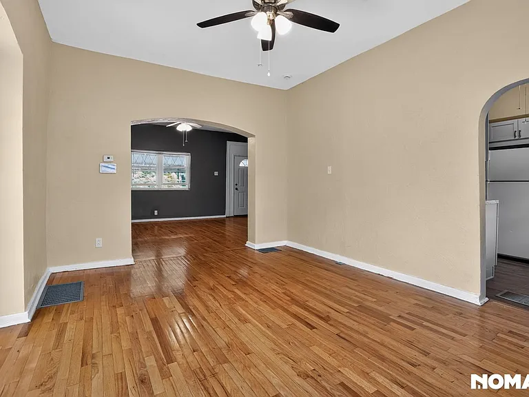 1117 Chartiers Ave — Photo 16