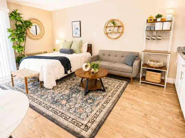 Alta Apartments