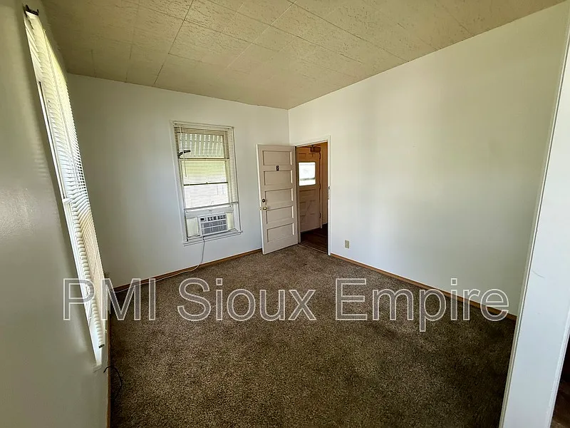 1 bed, 1.0 bath, 725 sqft, $695 — Photo 4