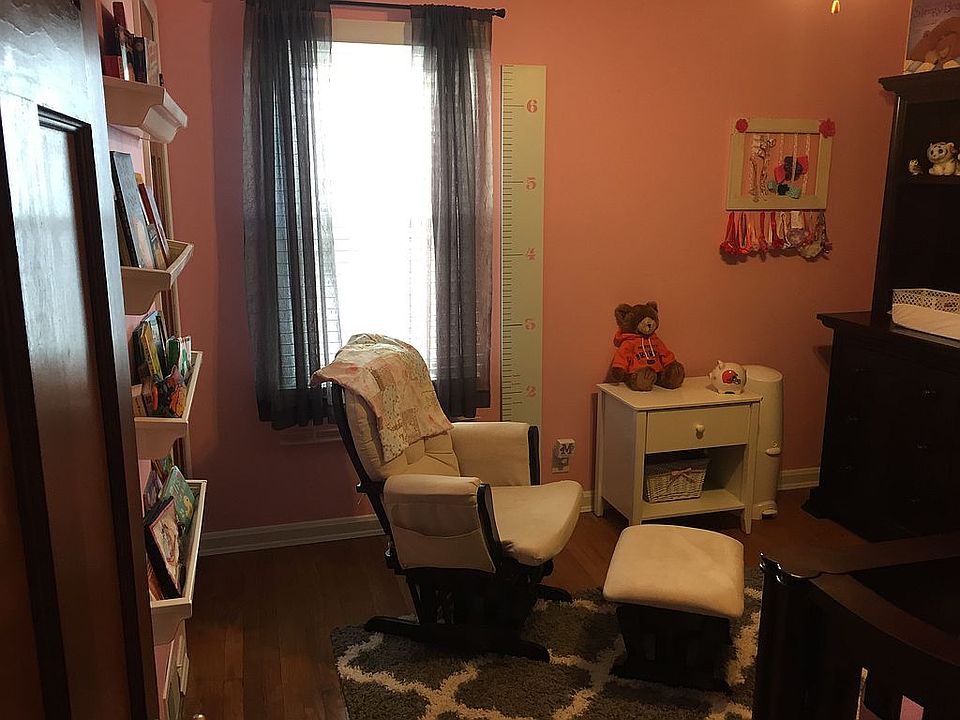 2nd image of 7404 Thornton Dr