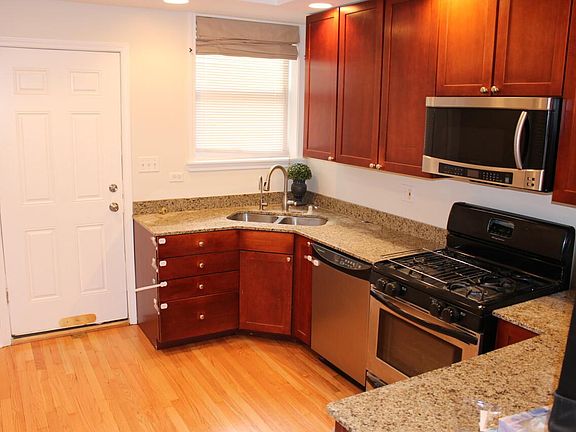 2nd image of 7078 N Wolcott Ave APT 3