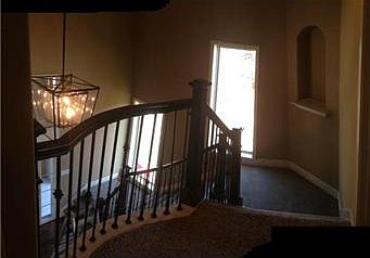 5th image of 4601 NE 91st St