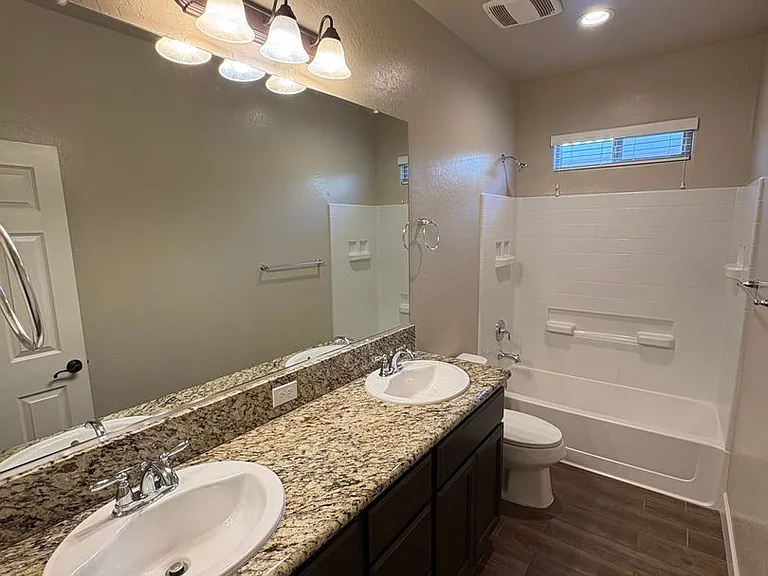 551 Montana De Oro St — Photo 13