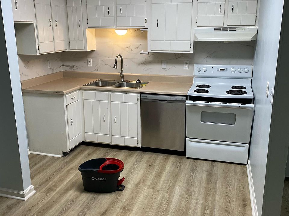 1st image of 154 Goodson Ave APT 1A