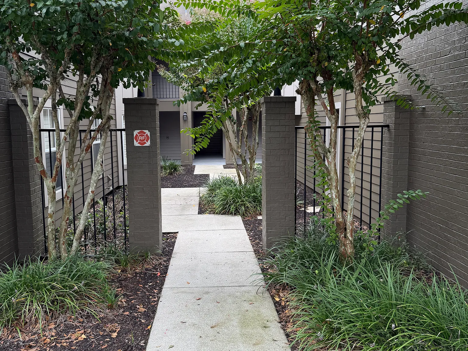 2 bed, 1368 sqft, $1,695 — Photo 2