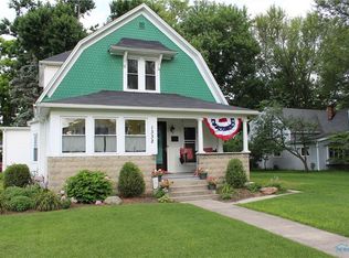1332 Jefferson St, Holland, OH