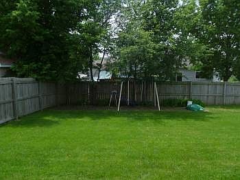 5th image of 2421 Waterford Dr