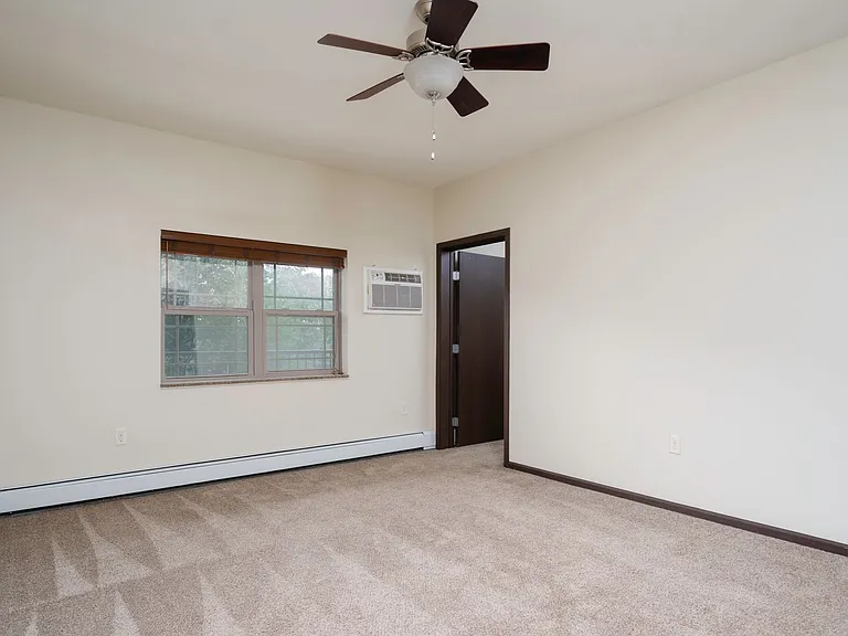 Arden Flats — Photo 38