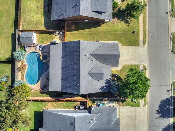 2nd image of 7209 Skipping Stone Dr