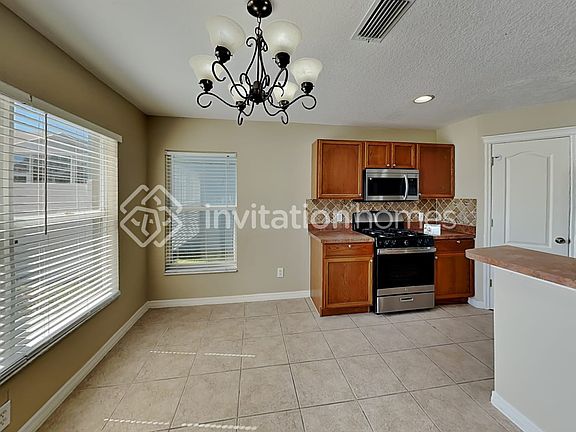 5th image of 7827 Bristol Park Dr