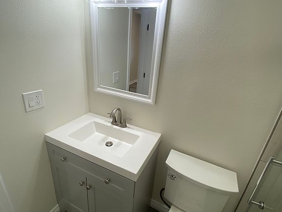 4th image of 14148 Arrowhead Dr
