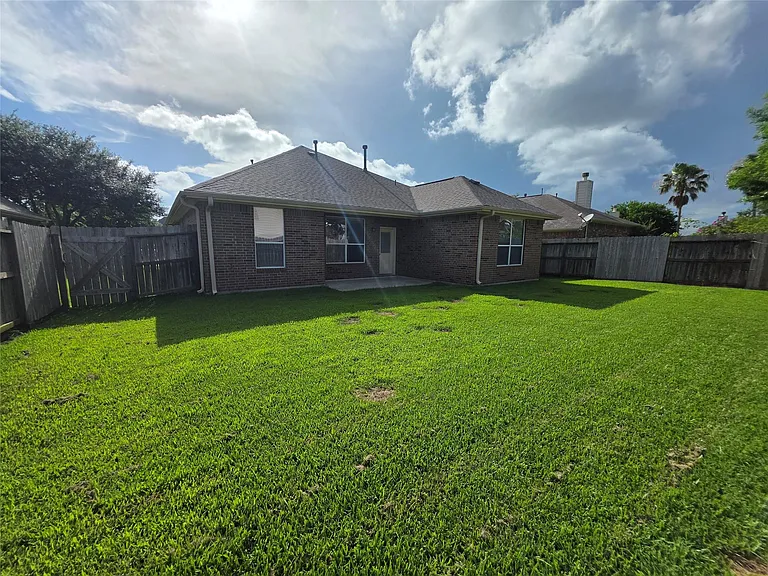 2242 Waxwing Dr — Photo 16