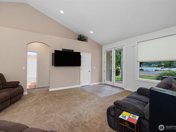 5th image of 11745 Scott Creek Drive SW