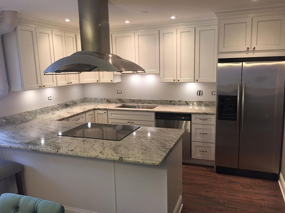 Kitchen (1st Floor)