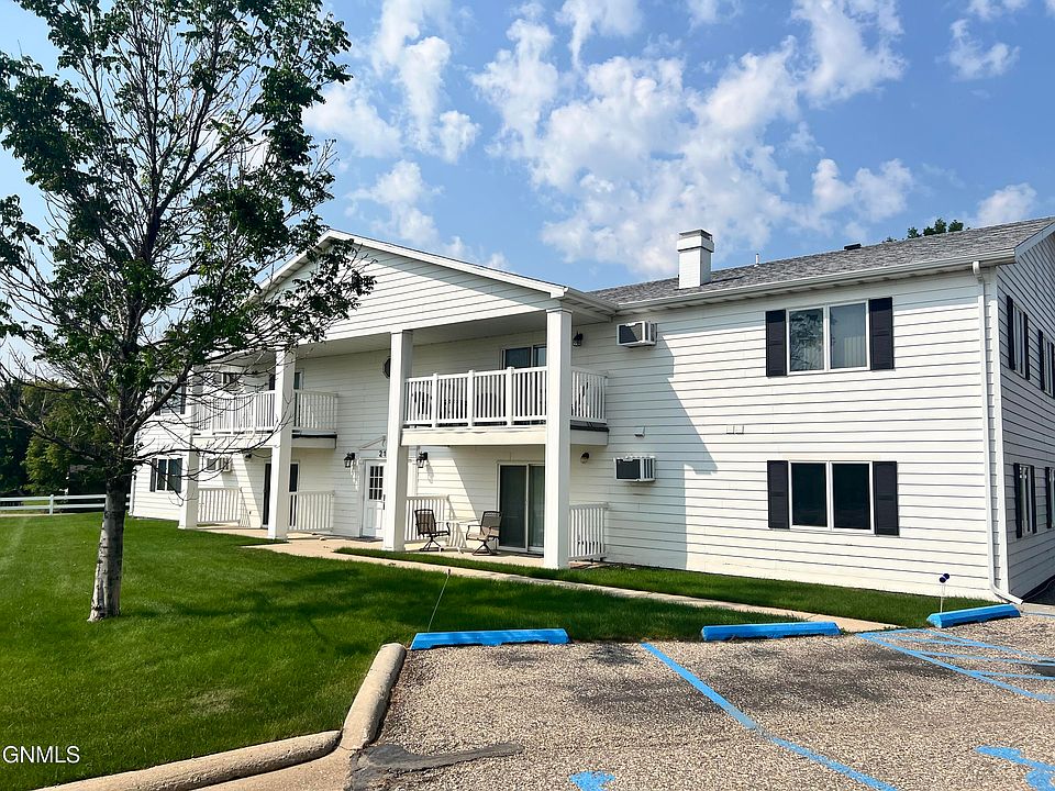 1st image of 2108 E Dakota Pkwy APT 204