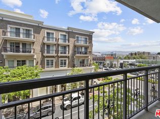 317 Caruso Ave #317, Glendale, CA 91210