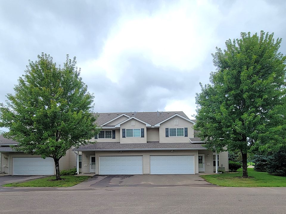 1st image of 10 Bridgewater Trl
