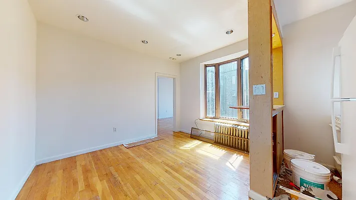 Rented by Bond New York | media 12