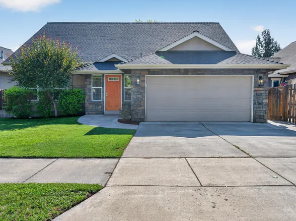 3190 NE Delmas St, Bend, OR 97701