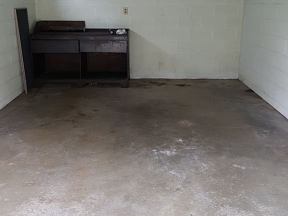 3rd image of 431 Rosalind Ave