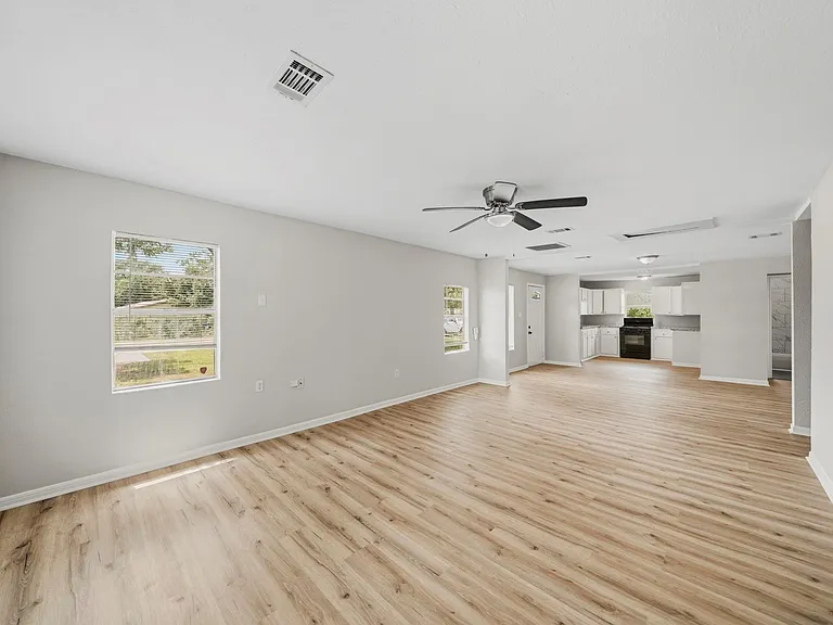 915 S Shanks St — Photo 17