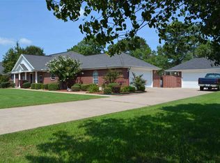 5203 Lyre St, Orange, TX 77630