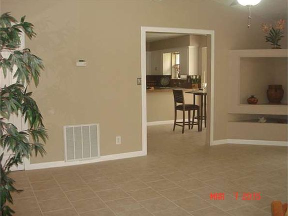 3rd image of 5806 Queen Sago Dr