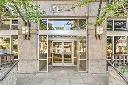 159 Denny Way Photo 1