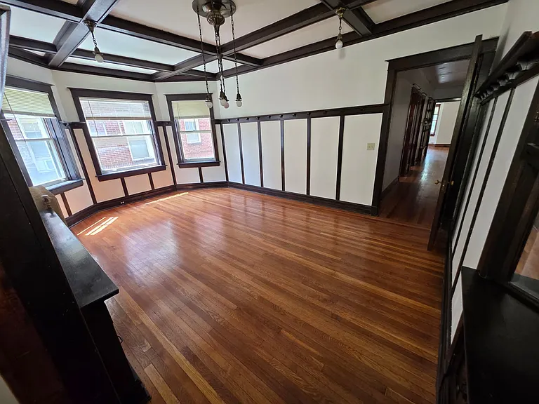 824 Columbus St #4 — Photo 17