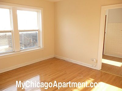 2nd image of 4748 N Whipple St APT H3