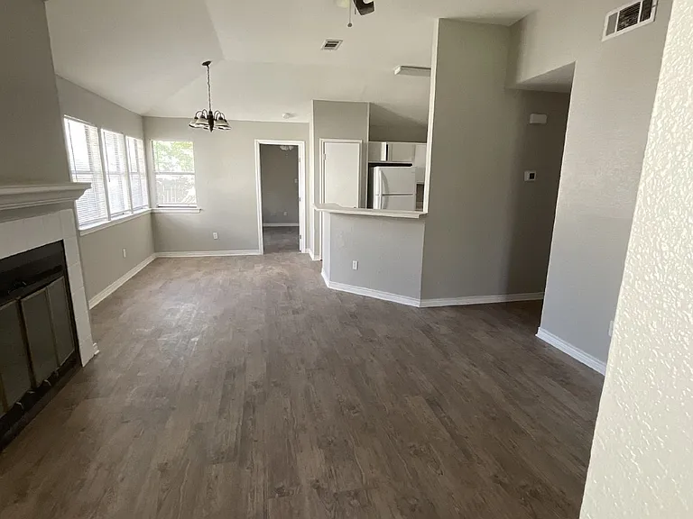 1009 Hyridge St #1009 — Photo 1