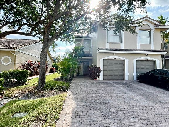 3rd image of 5498 NW 90th Ter